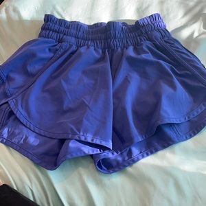 Lululemon tracker shorts